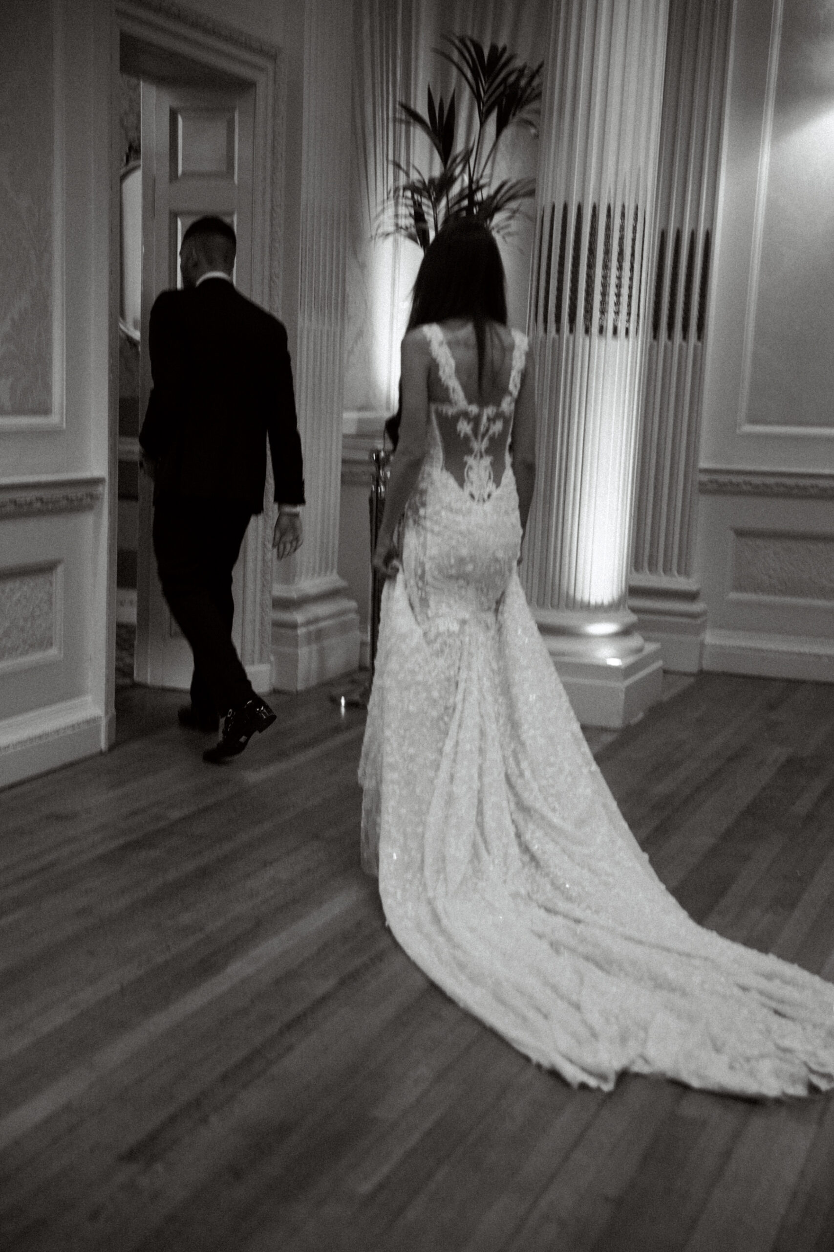 uk-and-destination-fine-art-editorial-wedding-photographer-wedding-at-hedsor-house-39