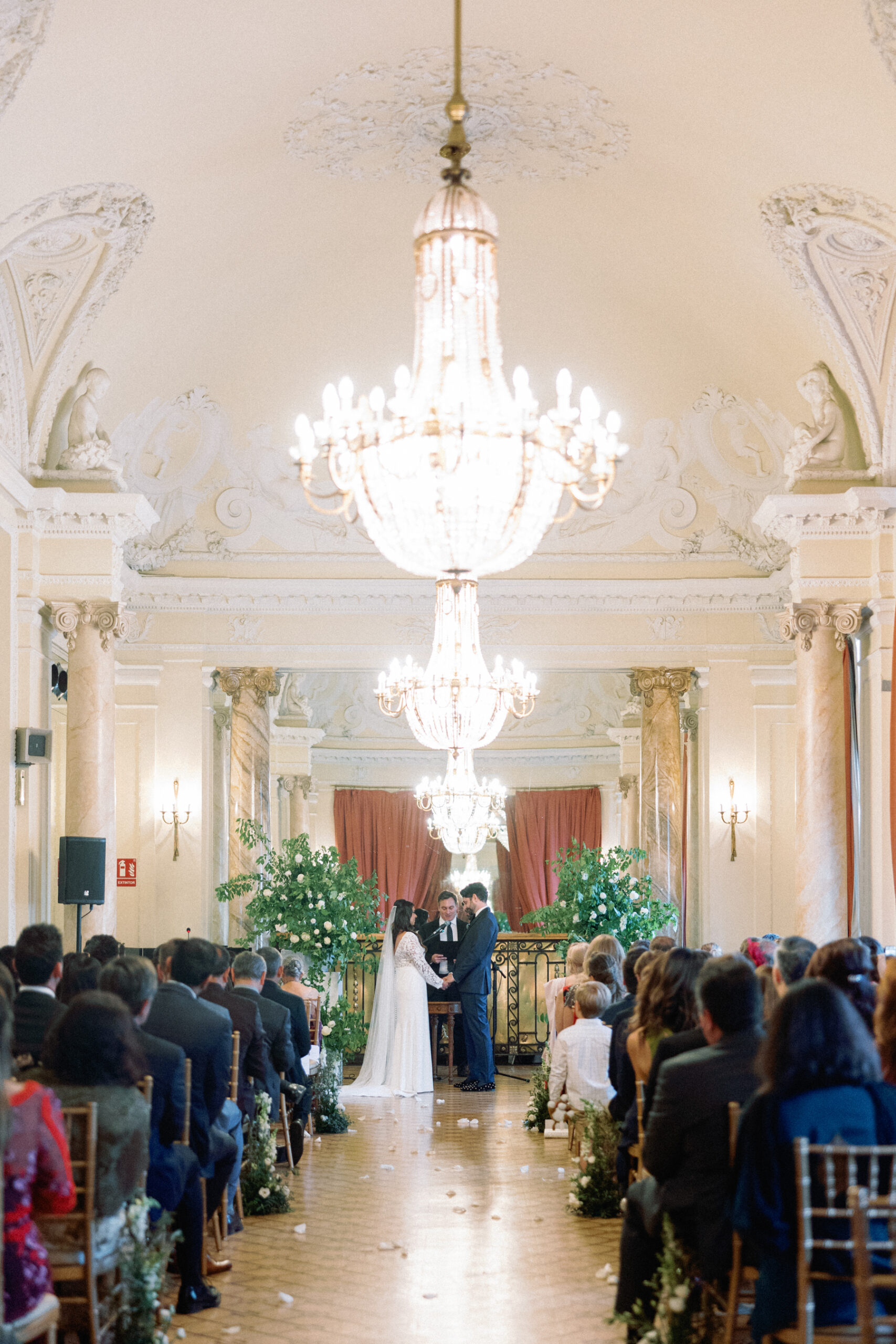 uk-europe-editorial-fine-art-wedding-photographer-destination-wedding-at-casino-de-madrid-spain-uk-europe-editorial-fine-art-wedding-photographer-destination-wedding-at-casino-de-madrid-spain--19