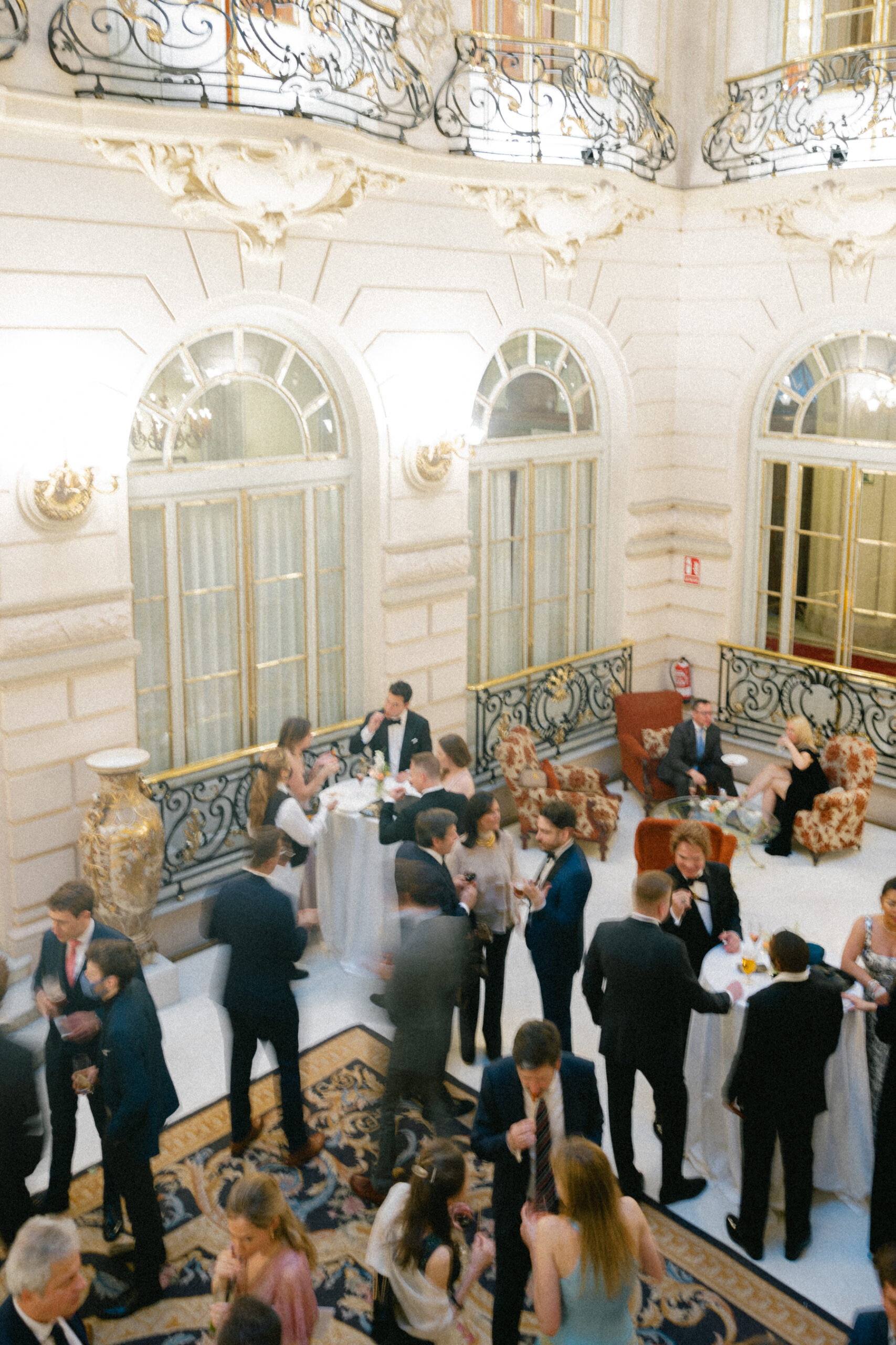 uk-europe-editorial-fine-art-wedding-photographer-destination-wedding-at-casino-de-madrid-spain-uk-europe-editorial-fine-art-wedding-photographer-destination-wedding-at-casino-de-madrid-spain--29