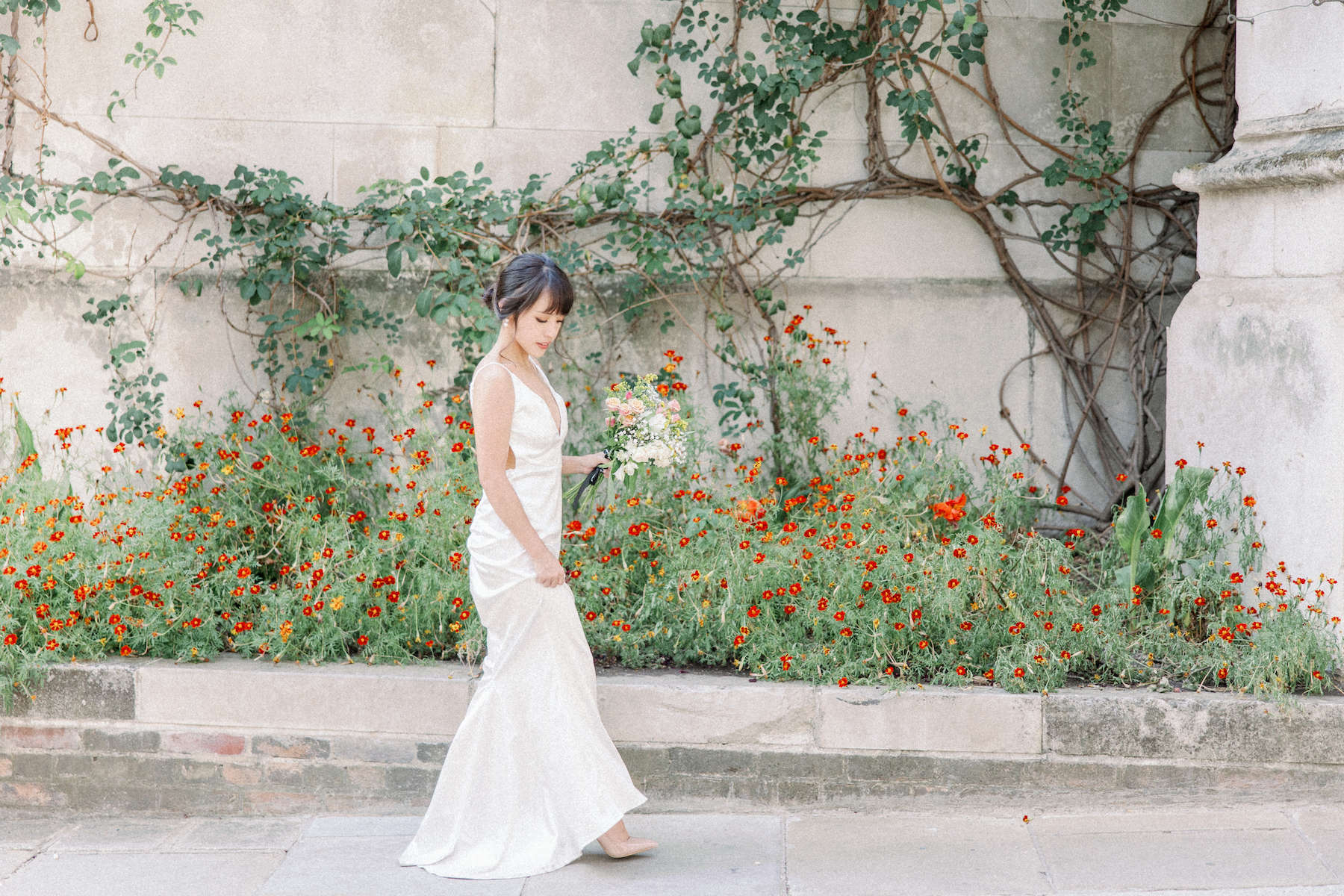 uk-europe-editorial-fine-art-wedding-photographer-london-pre-wedding-at-st-dunstan-and-st-pauls-cathedral-47
