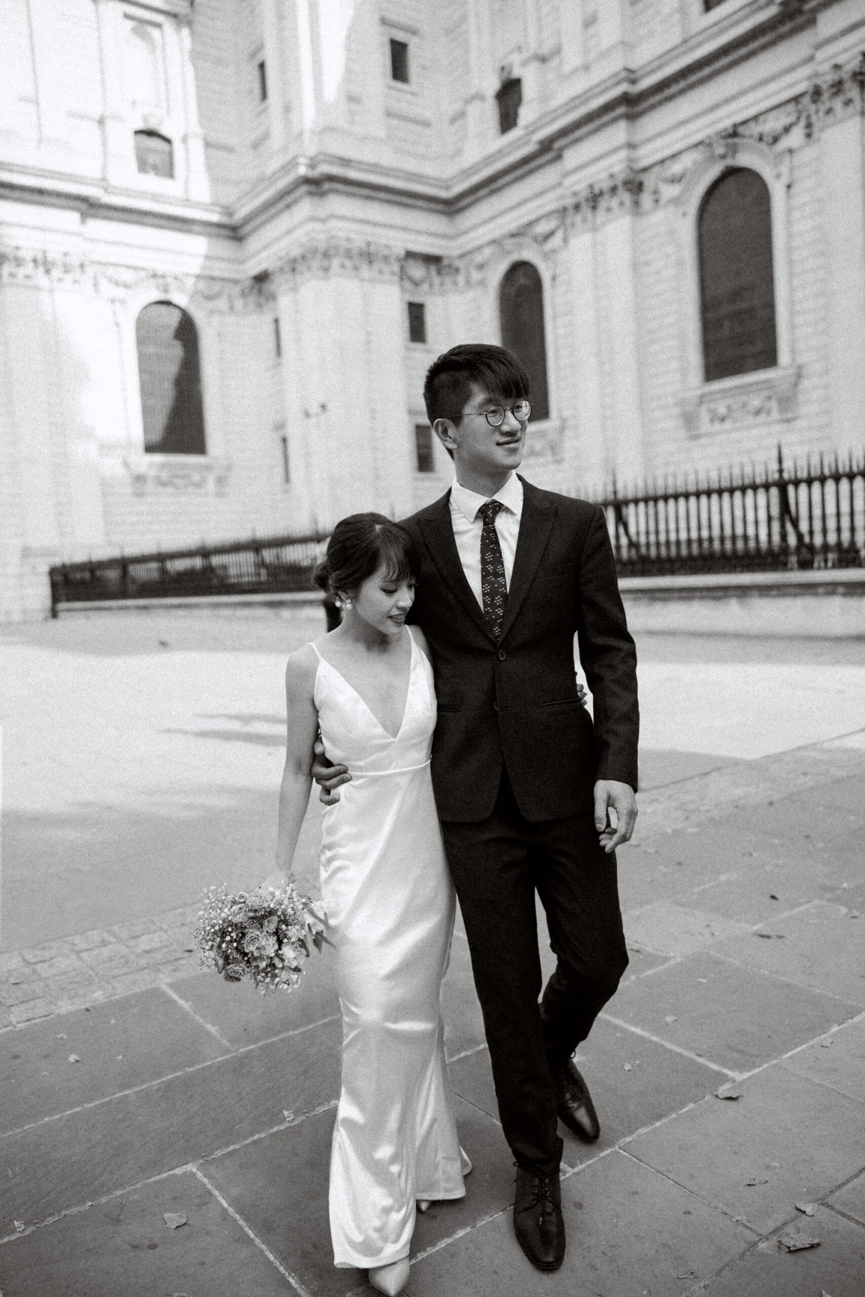 uk-europe-editorial-fine-art-wedding-photographer-london-pre-wedding-at-st-dunstan-and-st-pauls-cathedral-57