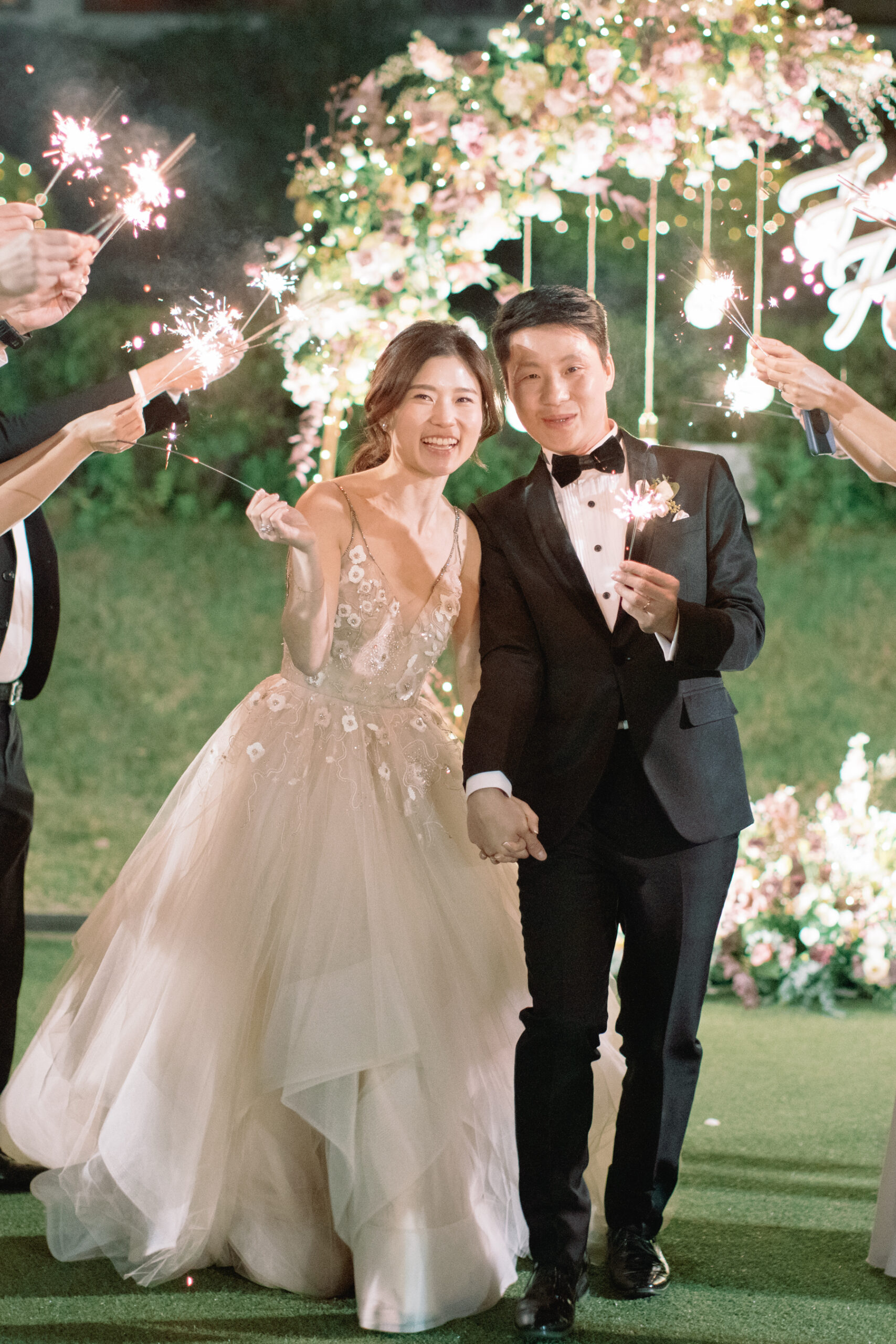 uk-hk-destination-wedding-photographer-fine-art-wedding-at-hong-kong-beas-river-country-club-80
