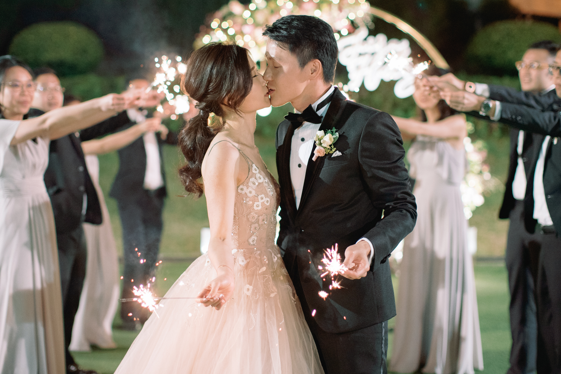 uk-hk-destination-wedding-photographer-fine-art-wedding-at-hong-kong-beas-river-country-club-81