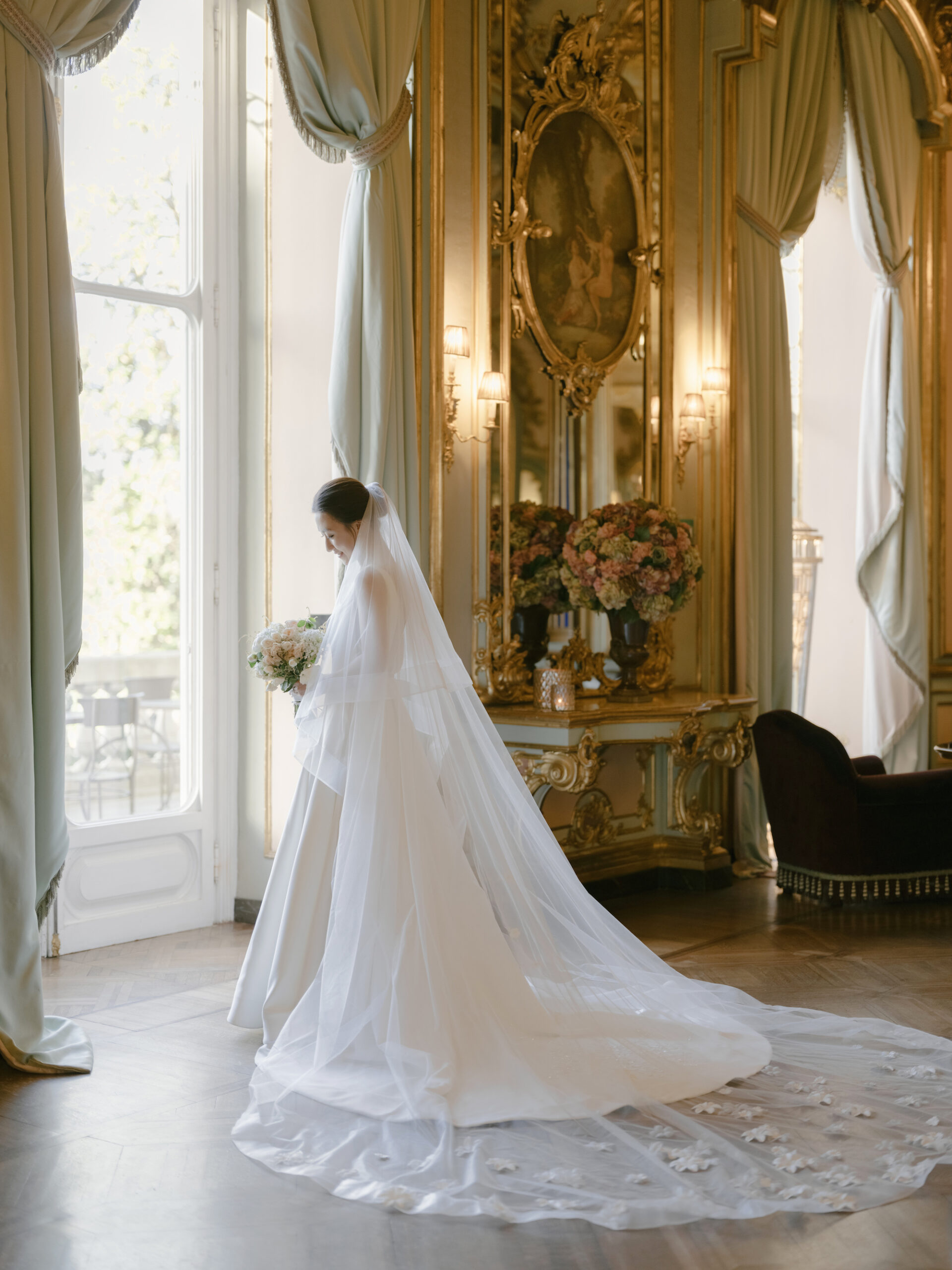 destination wedding photographer in Villa Cora Tuscany