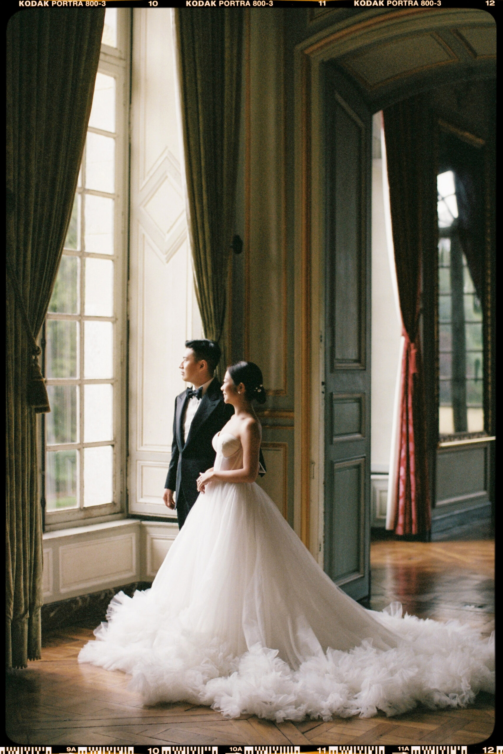an-iconic-2-day-paris-pre-wedding-film-1